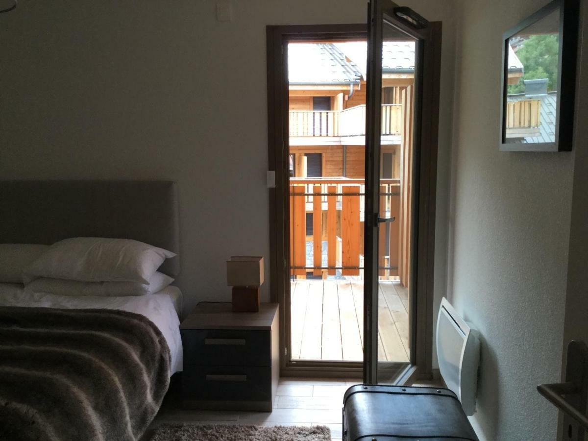 Les 4 Elements Aparthotel ชาแตล ภายนอก รูปภาพ